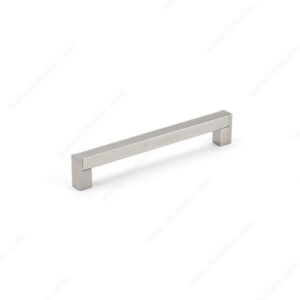 Richelieu Contemporary Stainless Steel Pull - 520