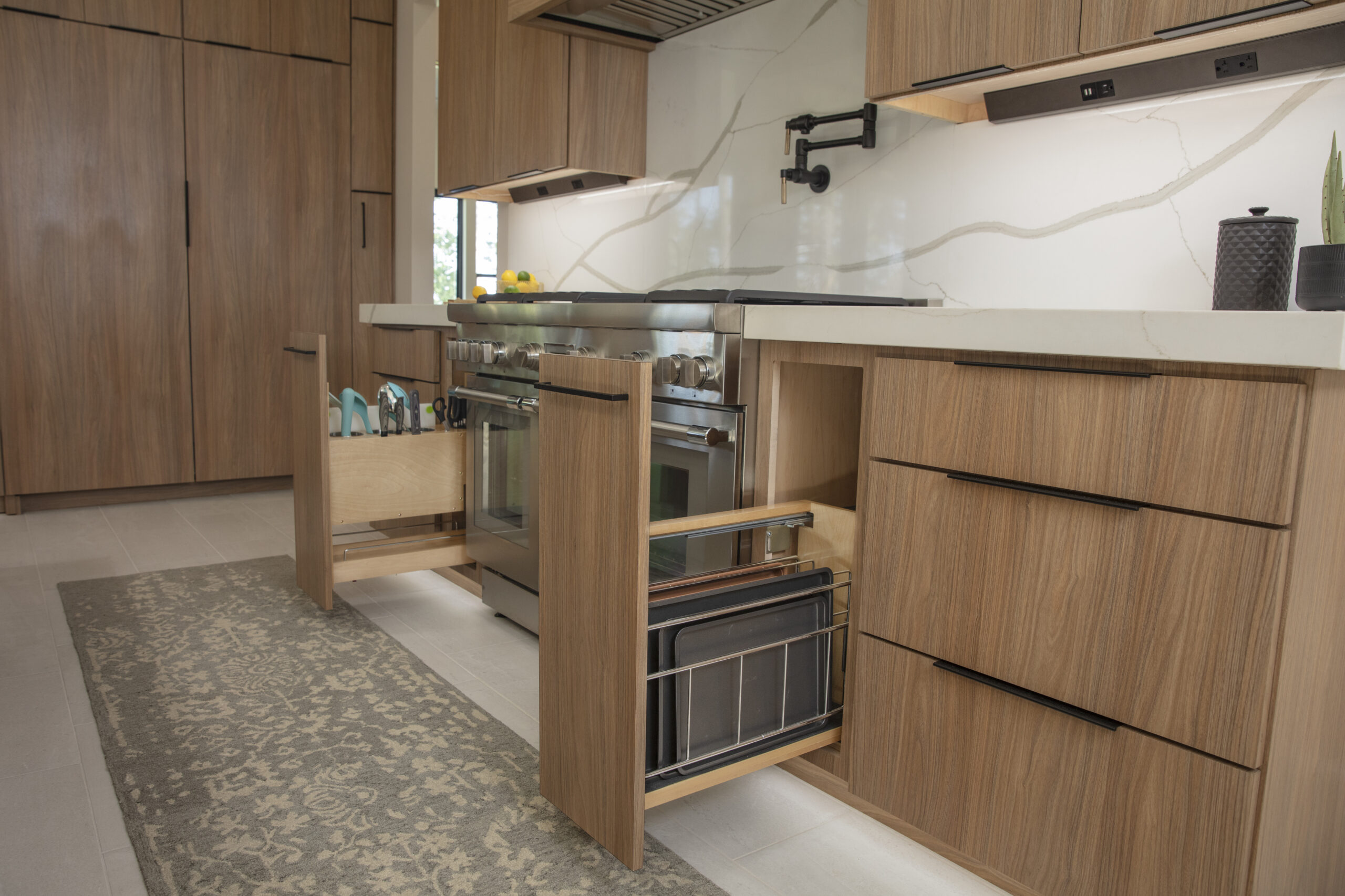 Hardware Resources No Wiggle" Softclose Tray Divider Pullout